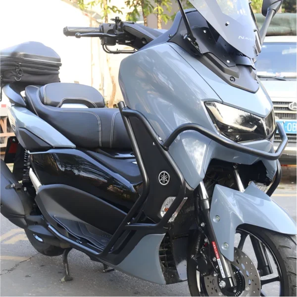 cn-11134207-820l4-mlxbkfeguy2oaf.webp YAMAHA NMAX155 Carbon Steel Crash Bar