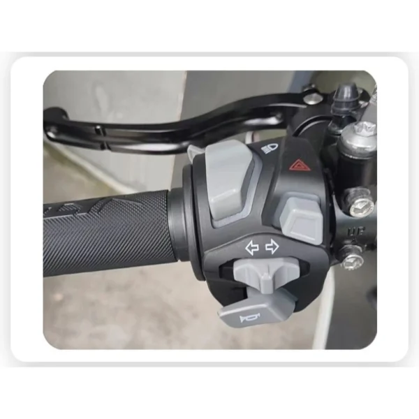 sg-11134201-82635-mk0nft462zura9.webp YAMAHA NMAX155 Handlebar Switch Assembly